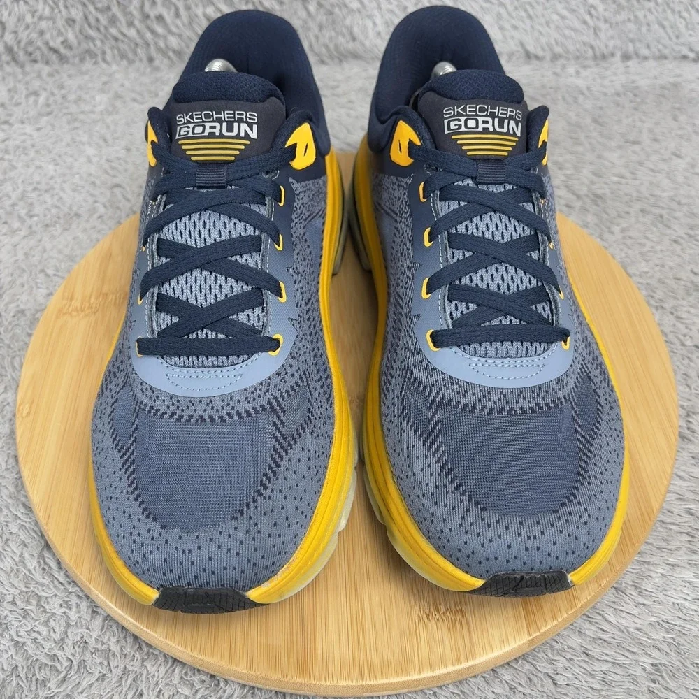 Skechers Max Cushioning Arch Fit 2.0 Shoes Mens 9.5 Wide Fit Blue Yellow GOrun